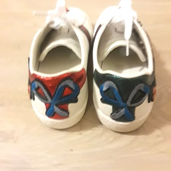 Rare GUCCI Ace floral LOGO sneakers--excellent condition - Picture 6 of 15